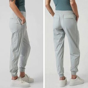 Athleta Brooklyn textured jogger City Stripe Coast Grey mint green size 16